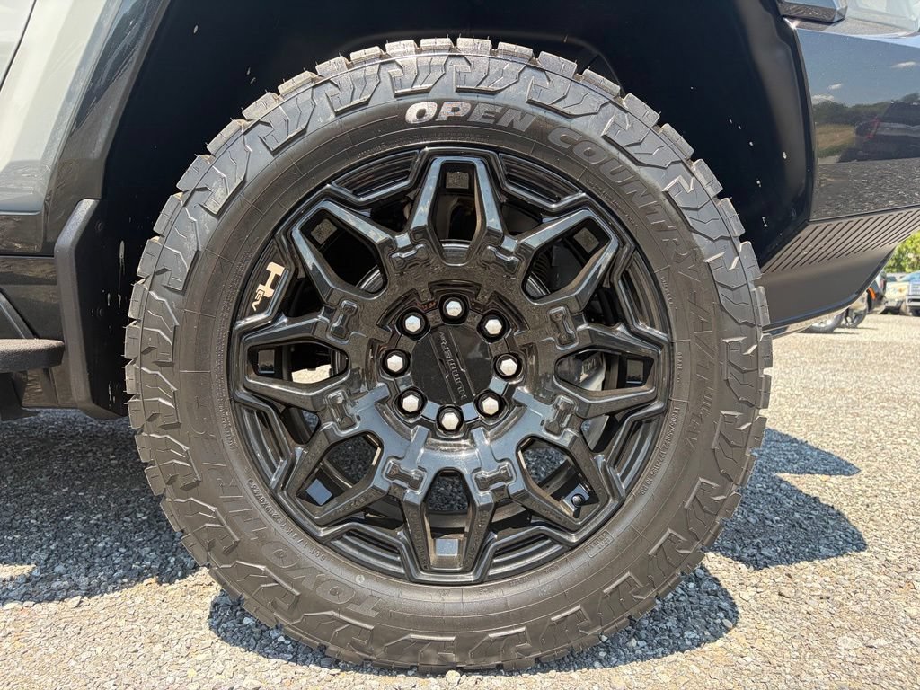 Used 2024 GMC Hummer EV 2X AWD/4WD image 16