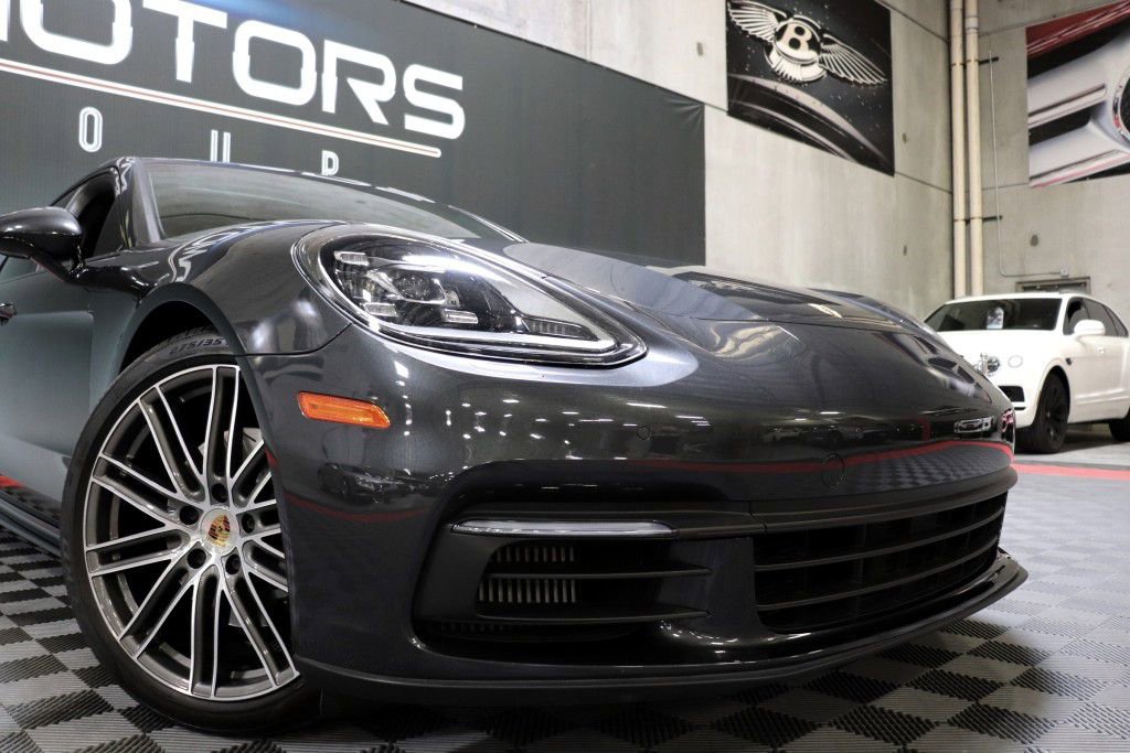 Used 2018 Porsche Panamera 4S w/ Premium Package Plus AWD/4WD image 70