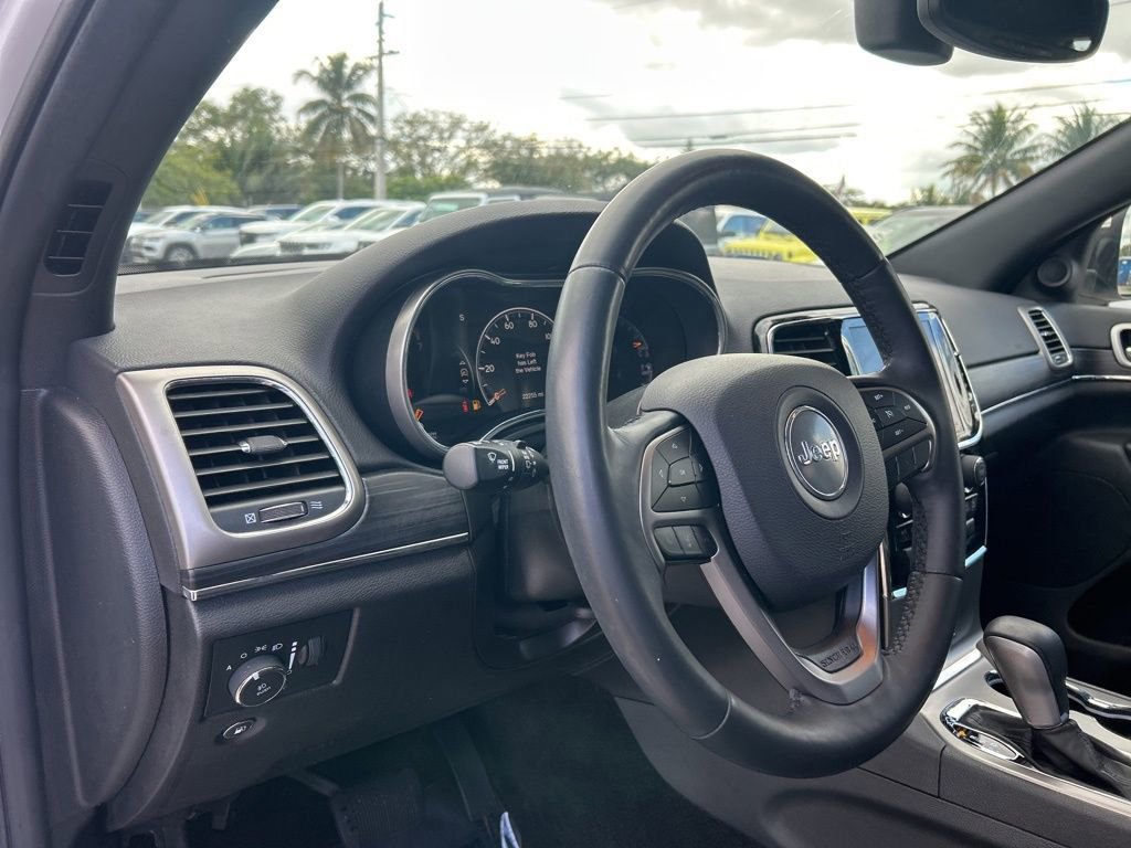 Used 2019 Jeep Grand Cherokee Limited image 10