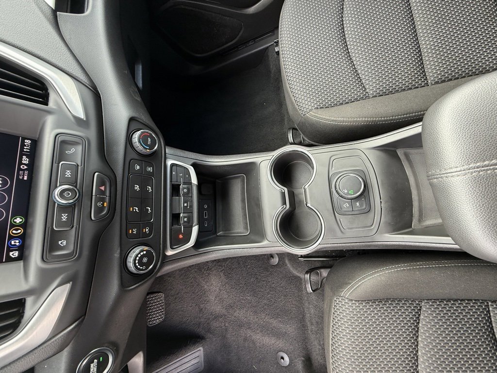 Used 2024 GMC Terrain SLE image 36