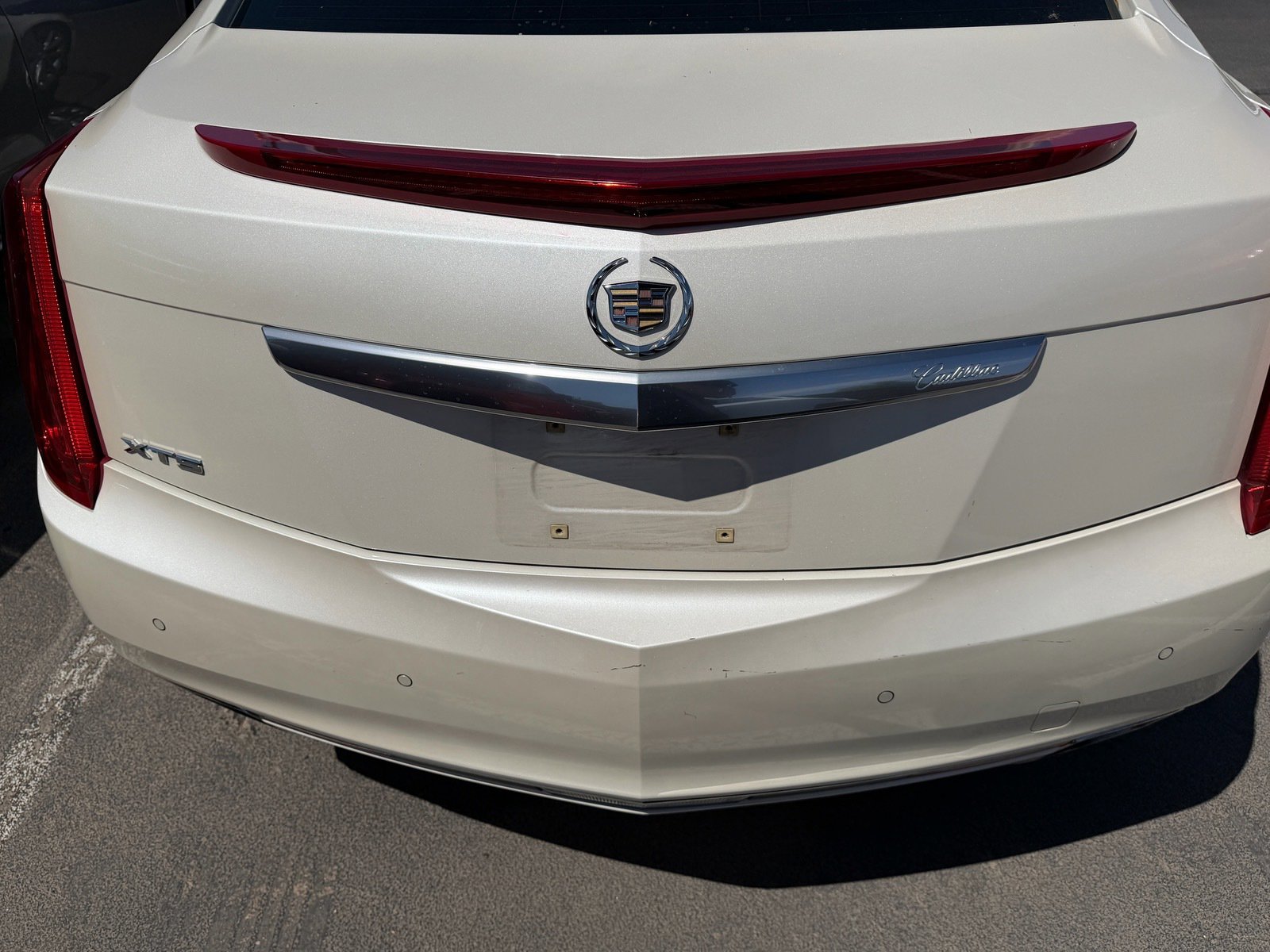 Used 2013 Cadillac XTS Luxury w/ Driver Awareness Package FWD image 8