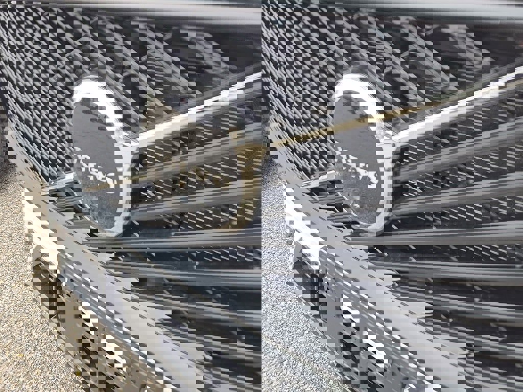 New 2026 Volvo XC60 B5 Plus w/ Protection Package Premier image 3