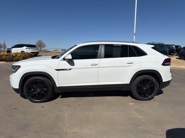 Used 2023 Volkswagen Atlas Cross Sport SE image 4