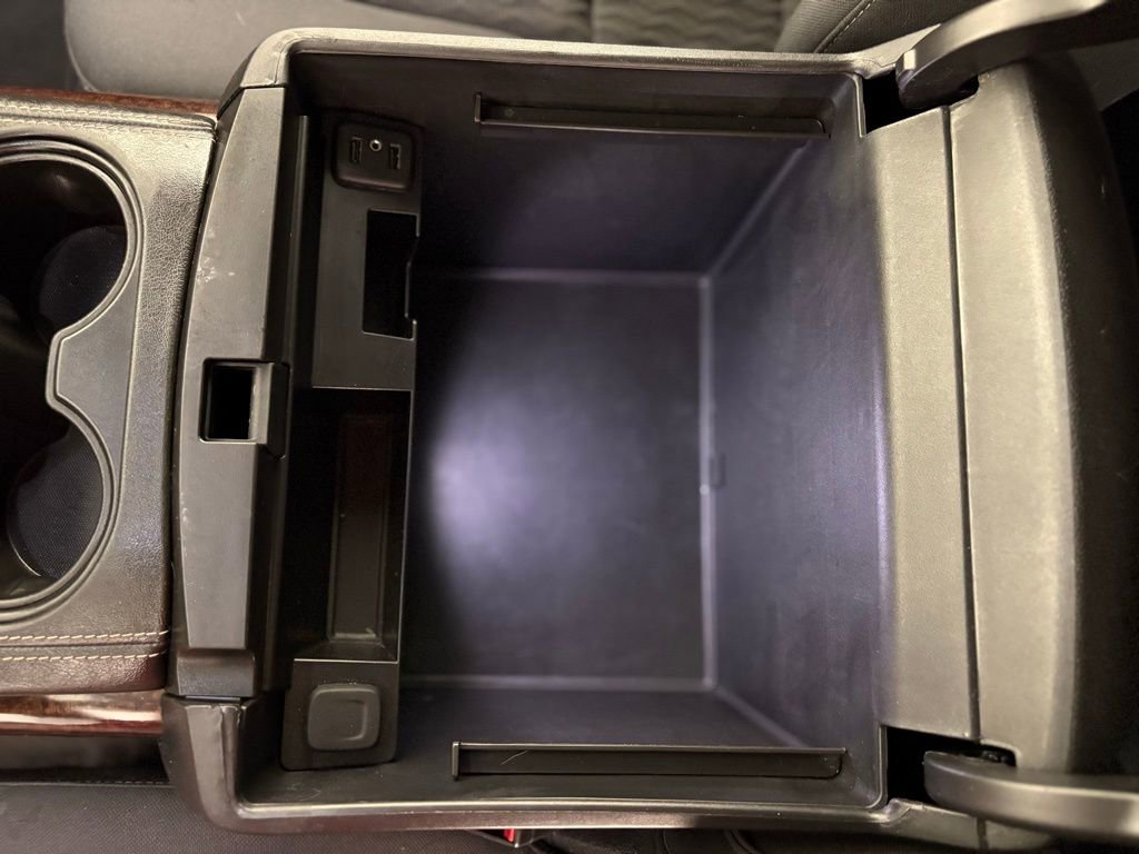 Used 2020 GMC Yukon SLE w/ SLE Value Package AWD/4WD image 34