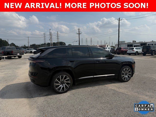 Used 2025 Jeep Wagoneer S Limited image 2