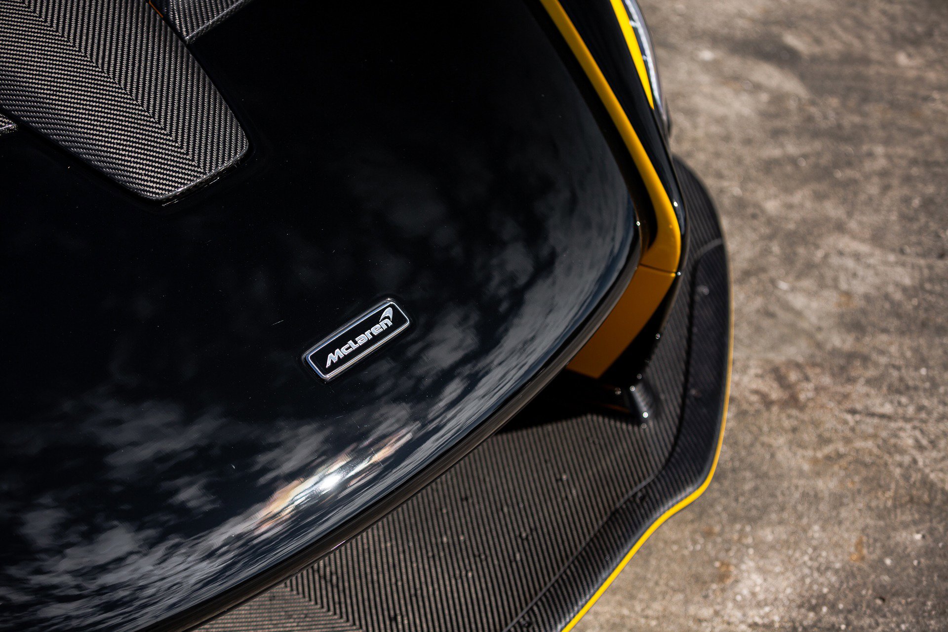 Used 2019 McLaren Senna image 20