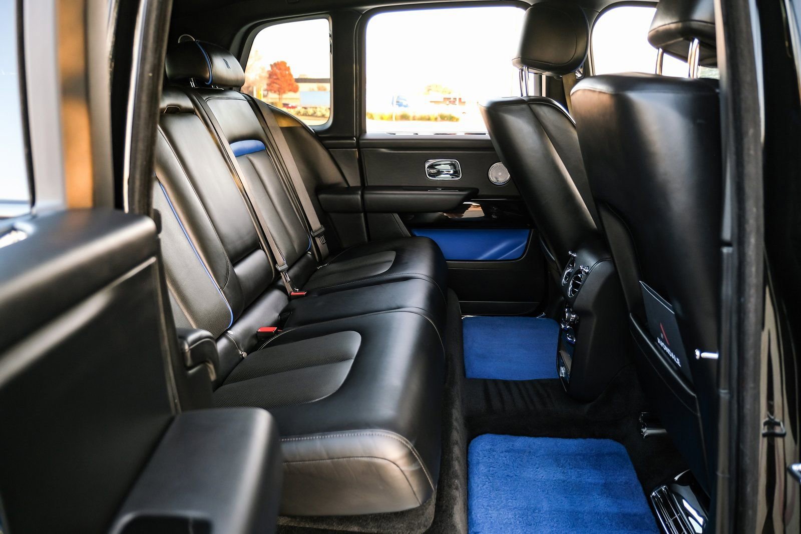 Used 2021 Rolls-Royce Cullinan image 37