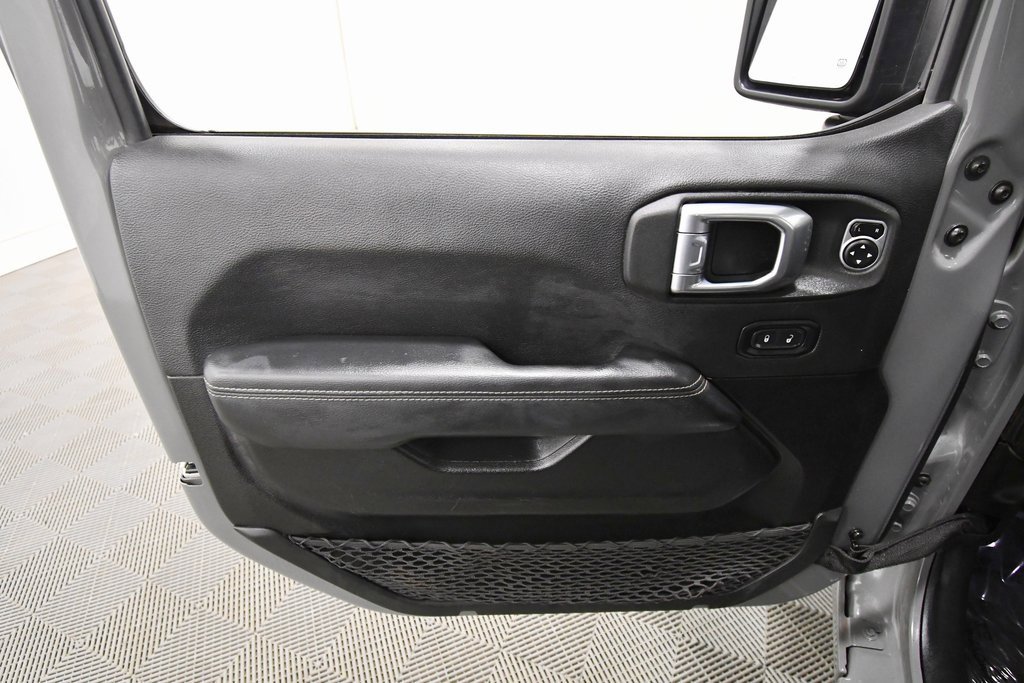 Used 2023 Jeep Wrangler Unlimited Sahara image 12