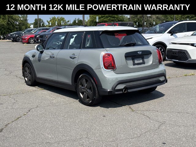 Used 2022 MINI Cooper 4-Door Hardtop FWD image 4