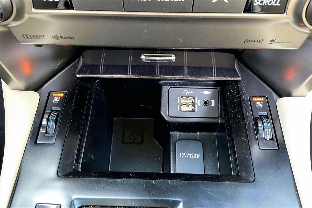 Used 2020 Lexus GX 460 Premium AWD/4WD image 18