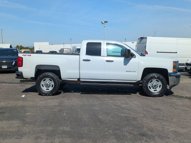 Used 2019 Chevrolet Silverado 2500 W/T AWD/4WD image 9