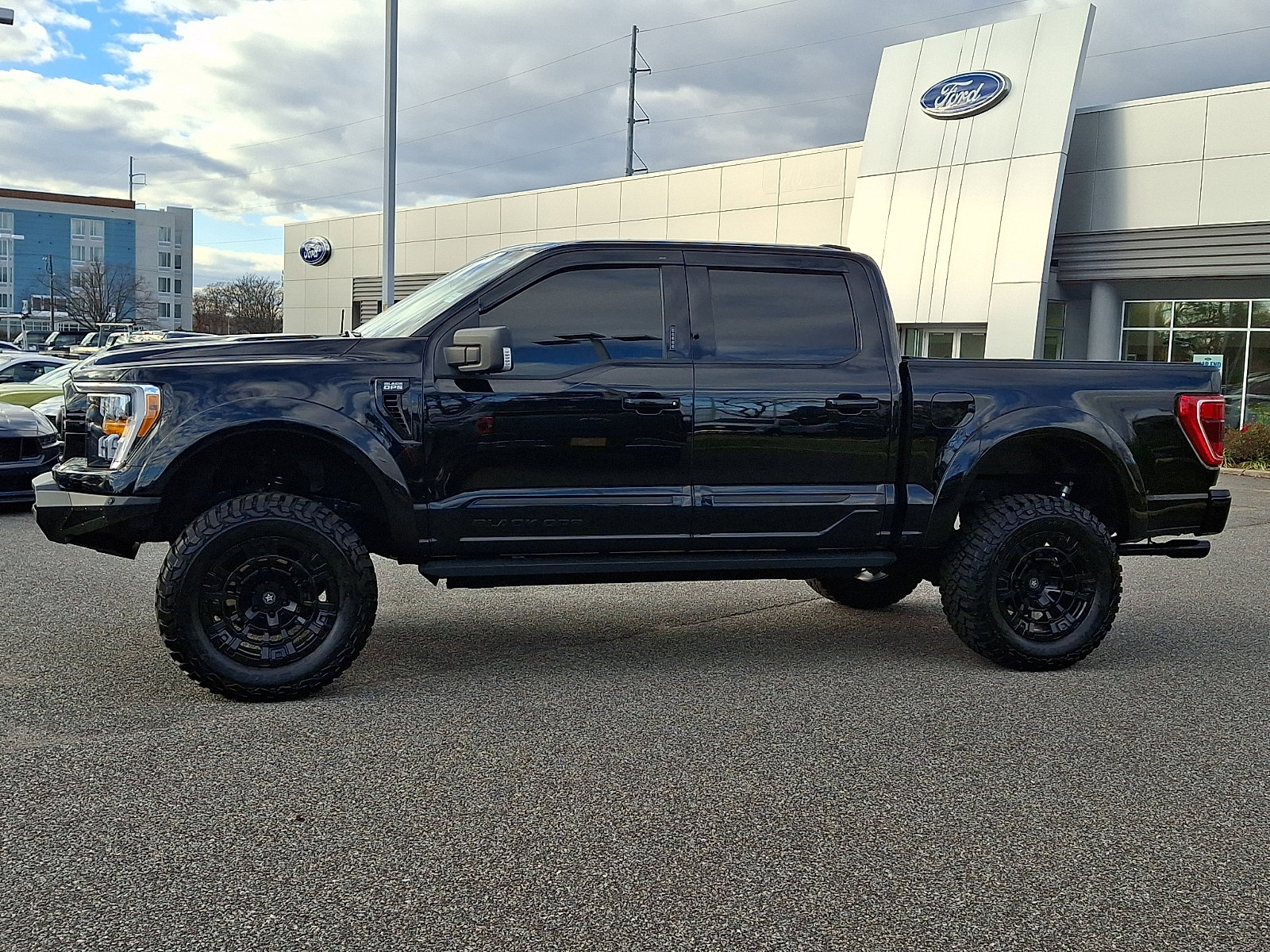 Used 2023 Ford F150 XLT w/ Equipment Group 302A High image 6