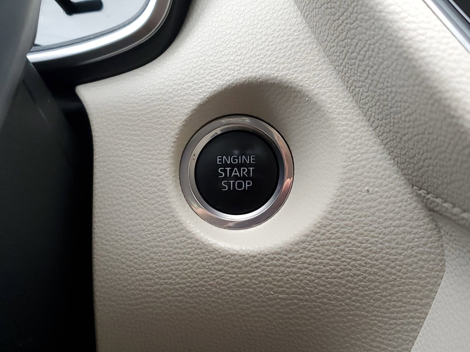 Certified 2023 Toyota Corolla Cross XLE w/ Convenience Package image 30