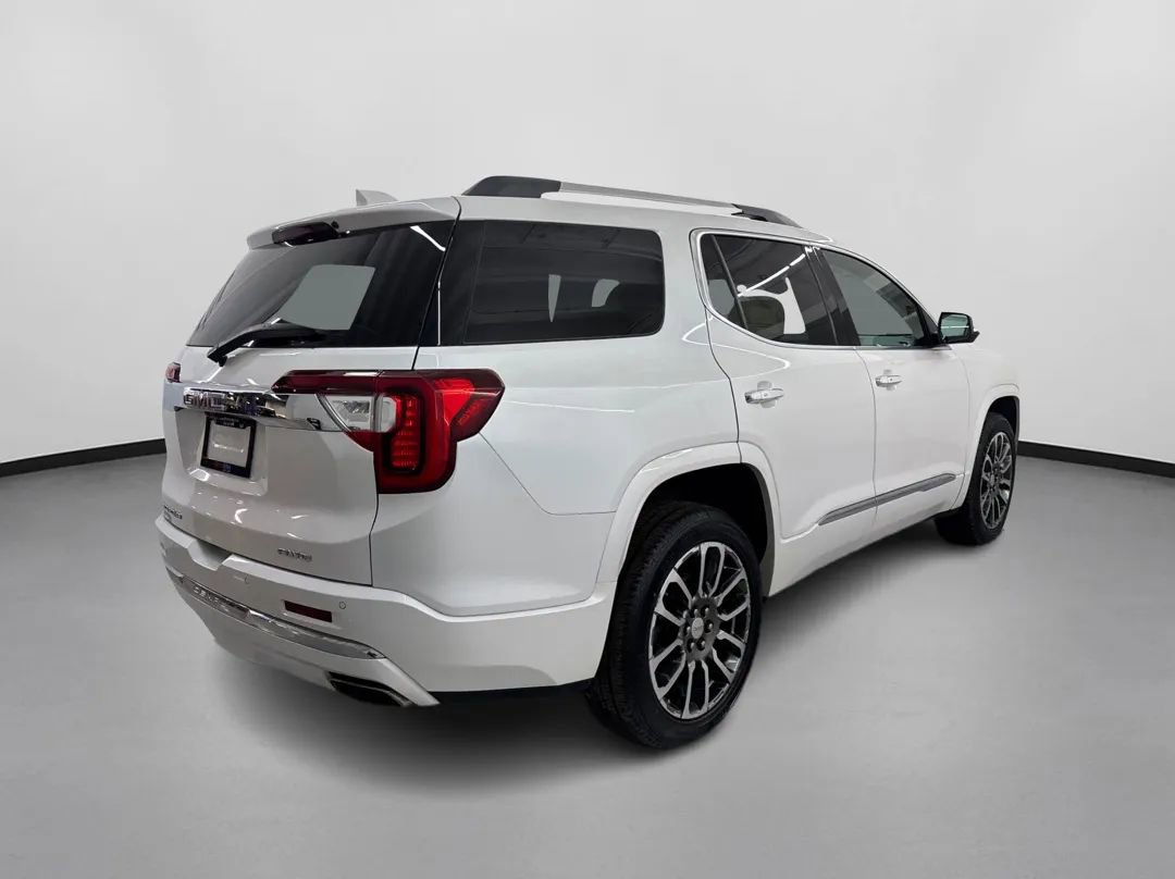 Used 2020 GMC Acadia Denali w/ Denali Ultimate Package image 10