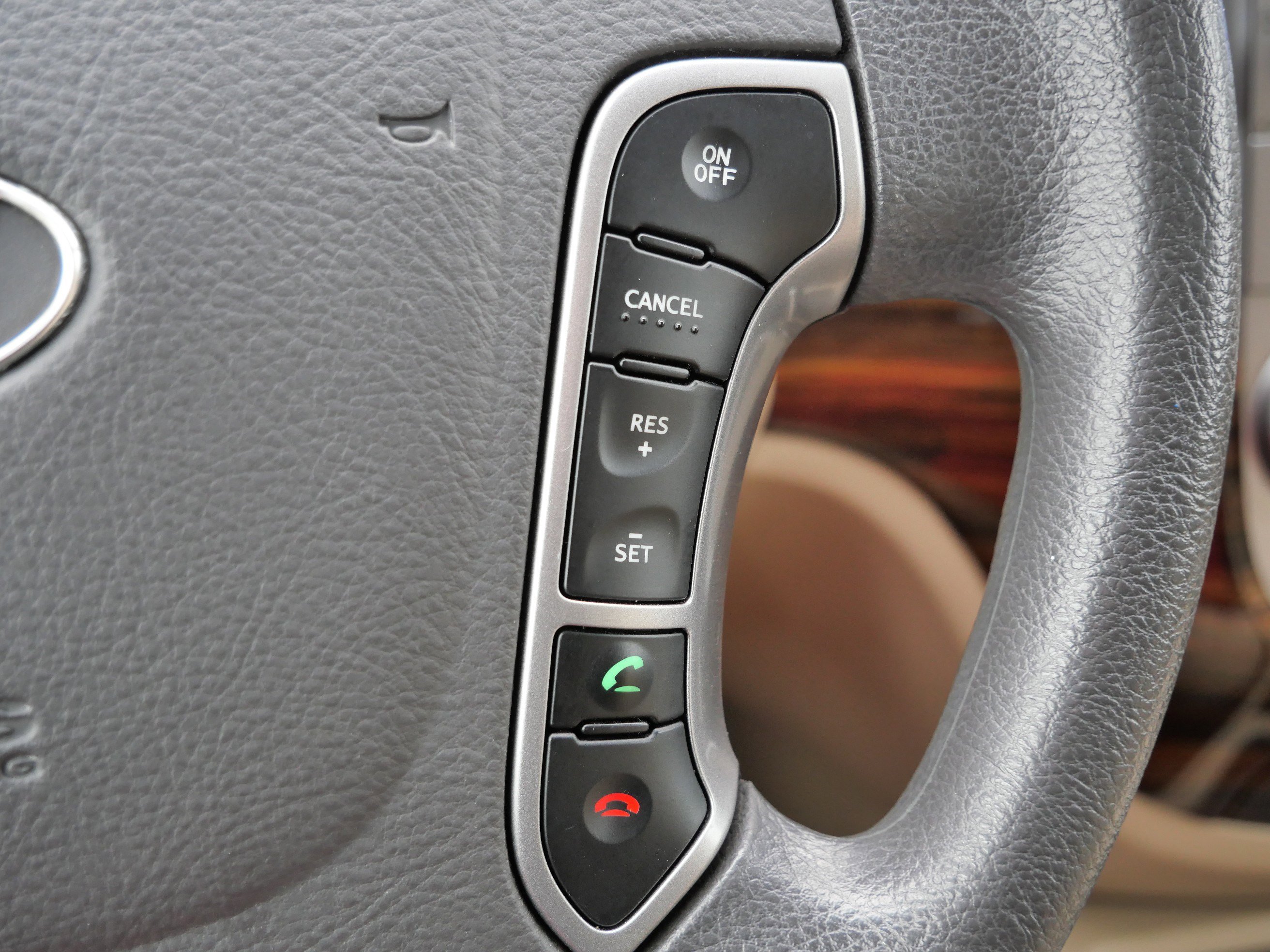 Used 2011 Hyundai Santa Fe GLS image 30