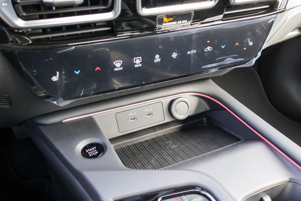 New 2026 Nissan Sentra SR w/ SR Premium Package image 13