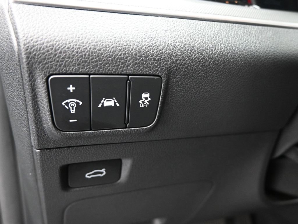 Used 2024 Kia K5 LXS image 19