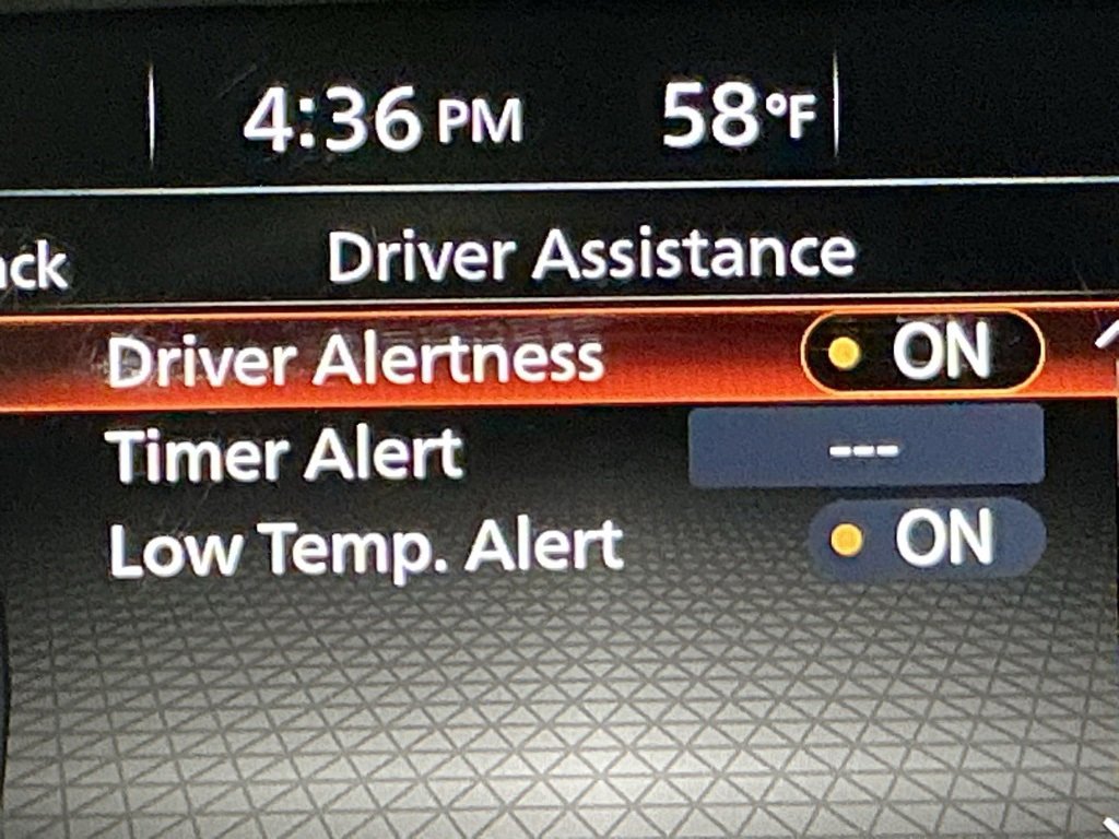 Used 2025 Nissan Pathfinder SV image 6