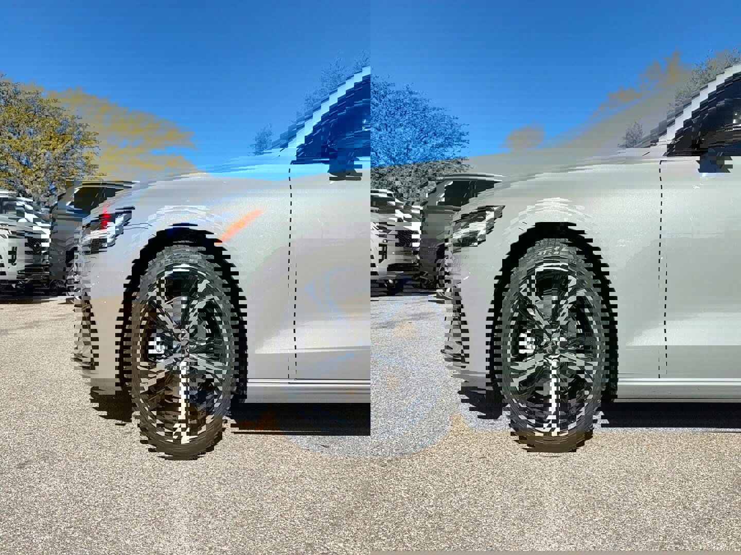 Used 2024 Volvo S60 B5 Core w/ Climate Package image 9