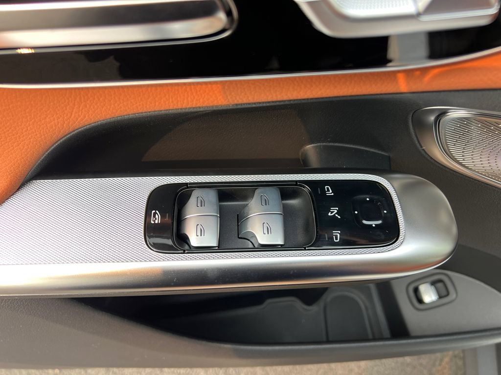 New 2026 Mercedes-Benz GLC 300 4MATIC image 11