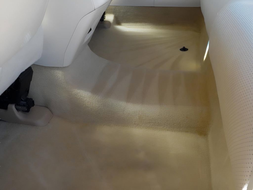 Used 2013 Lexus ES 300h w/ Luxury Pkg image 18