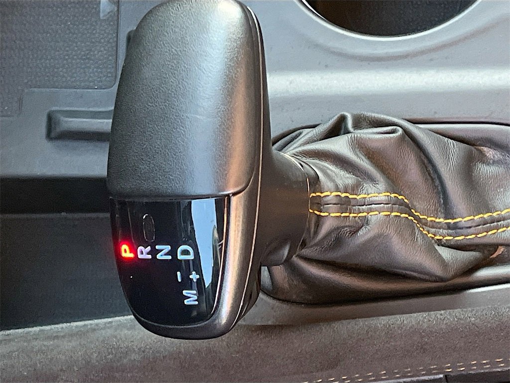 Used 2023 Dodge Durango R/T w/ Hemi Orange Plus Package image 17