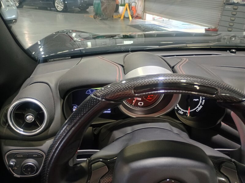 Used 2018 Ferrari California T RWD image 20