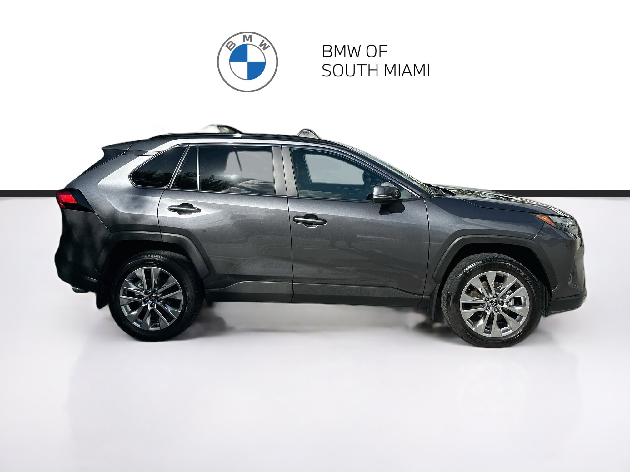Used 2025 Toyota RAV4 XLE Premium FWD image 8