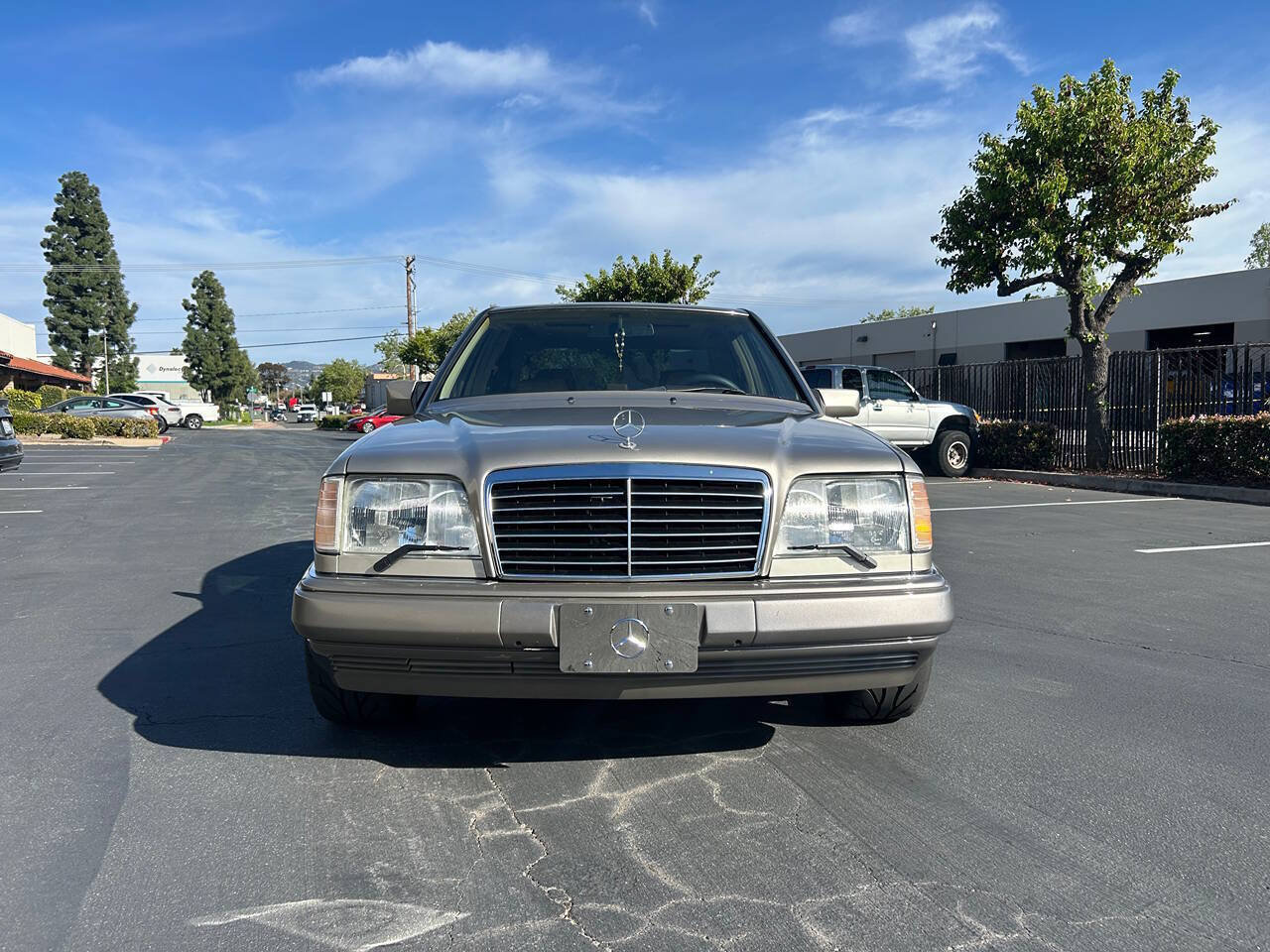 Used 1994 Mercedes-Benz E 320 Sedan image 8