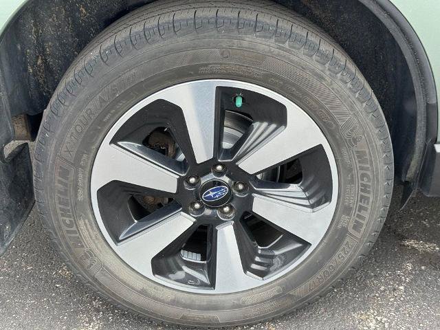 Used 2017 Subaru Forester 2.5i w/ Alloy Wheel Package AWD/4WD image 40