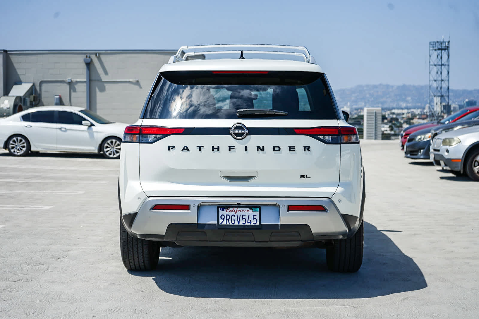 Used 2023 Nissan Pathfinder SL w/ Lighting Package (N92) FWD image 7