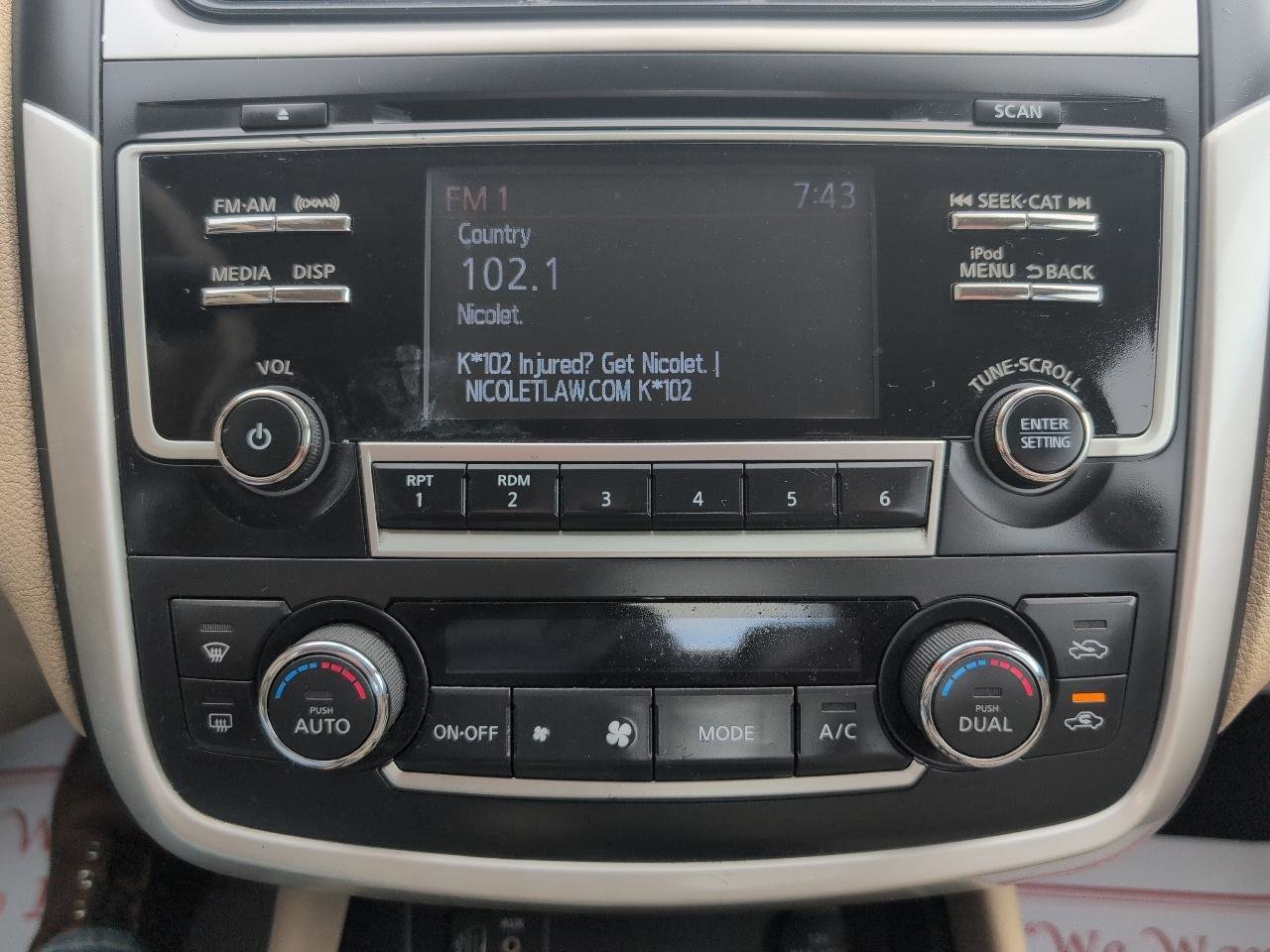 Used 2017 Nissan Altima 2.5 SV image 12
