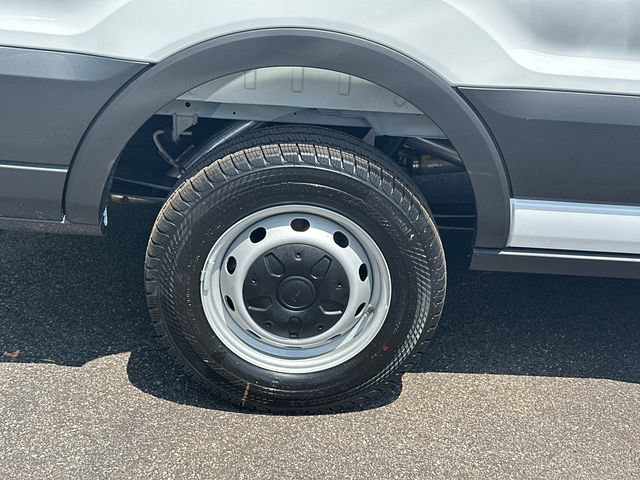 New 2026 Ford Transit 250 148 Medium Roof RWD image 20