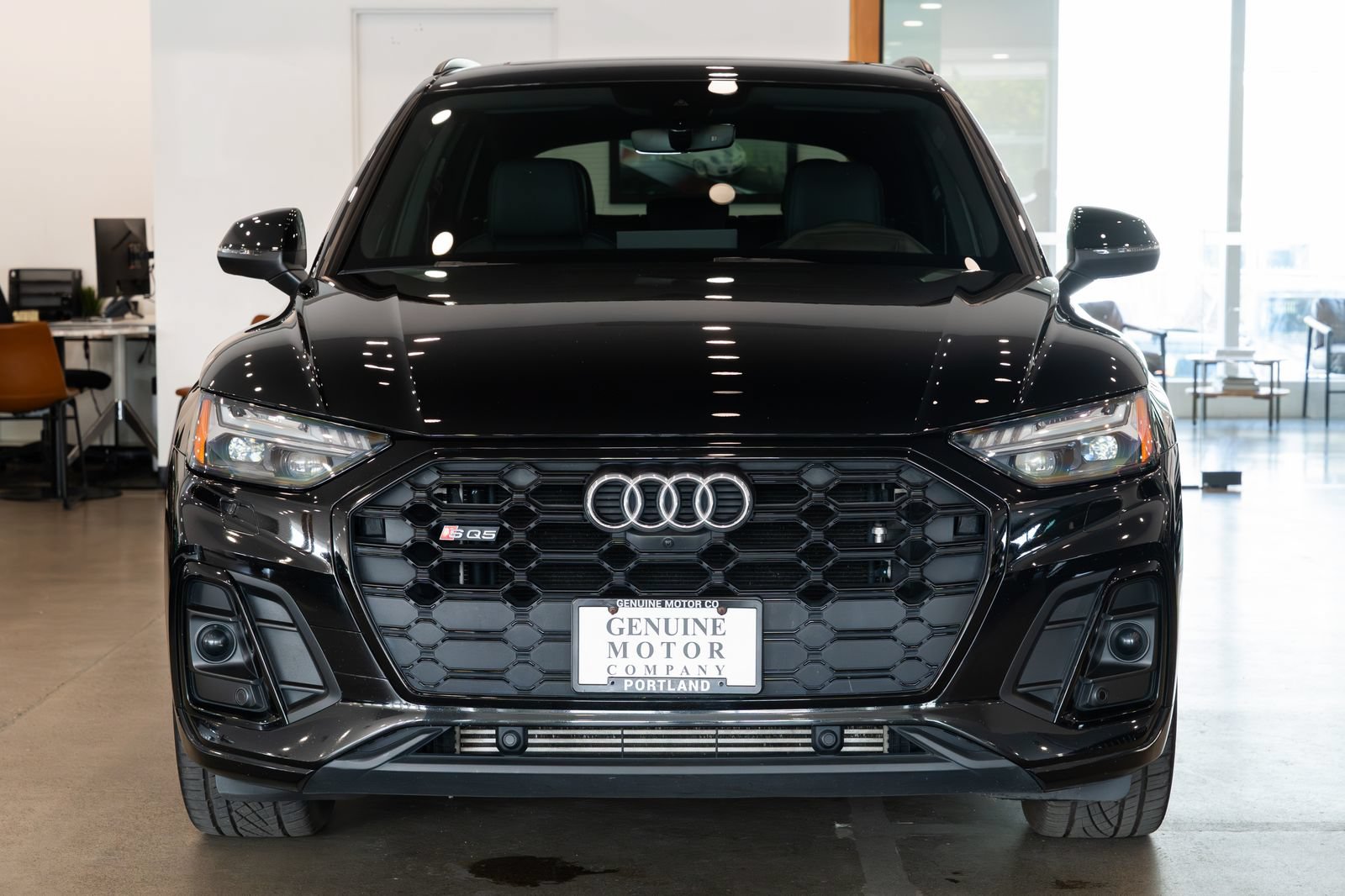 Used 2021 Audi SQ5 Prestige w/ Prestige Package AWD/4WD image 2