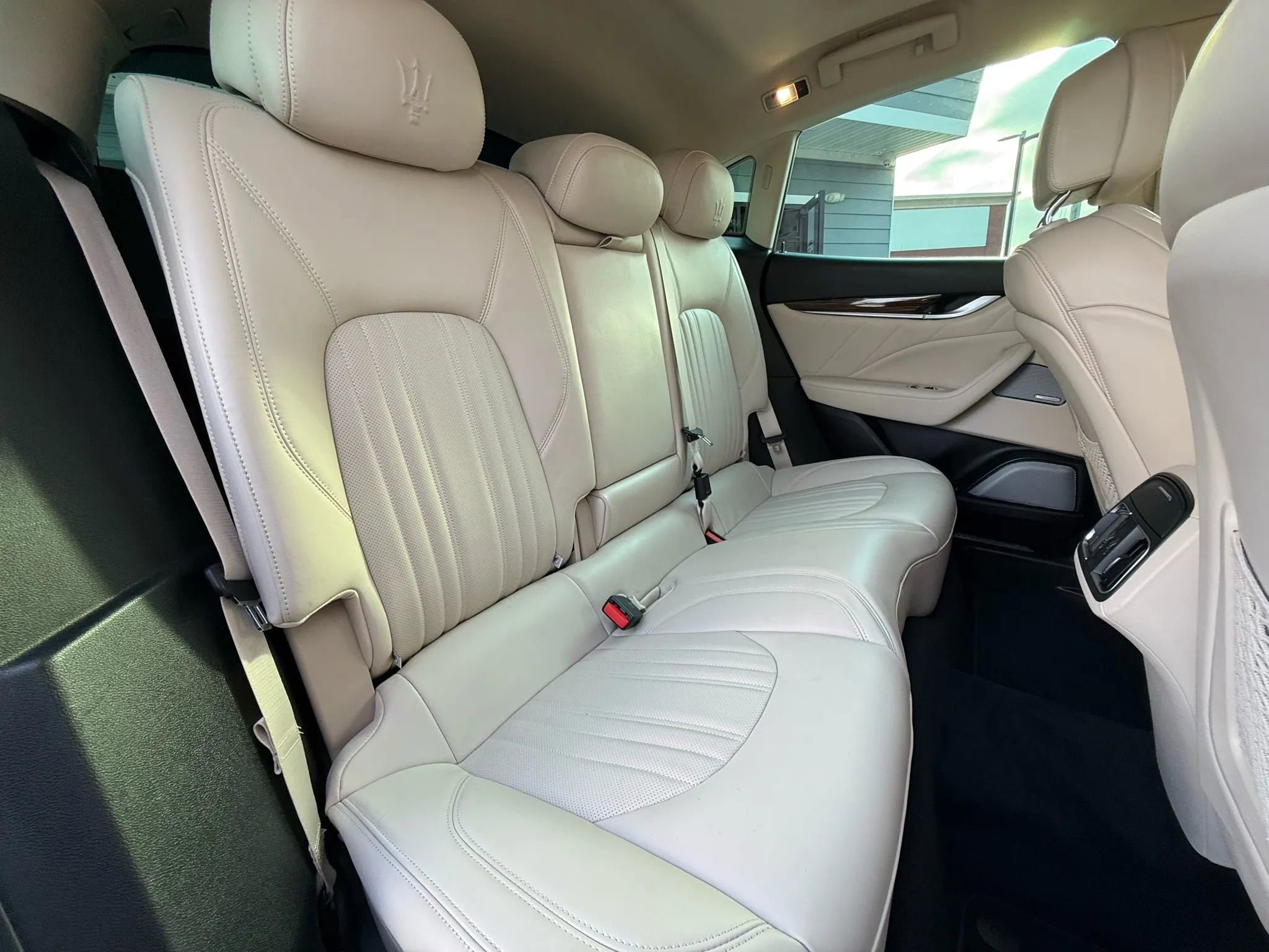 Used 2019 Maserati Levante GranLusso image 27