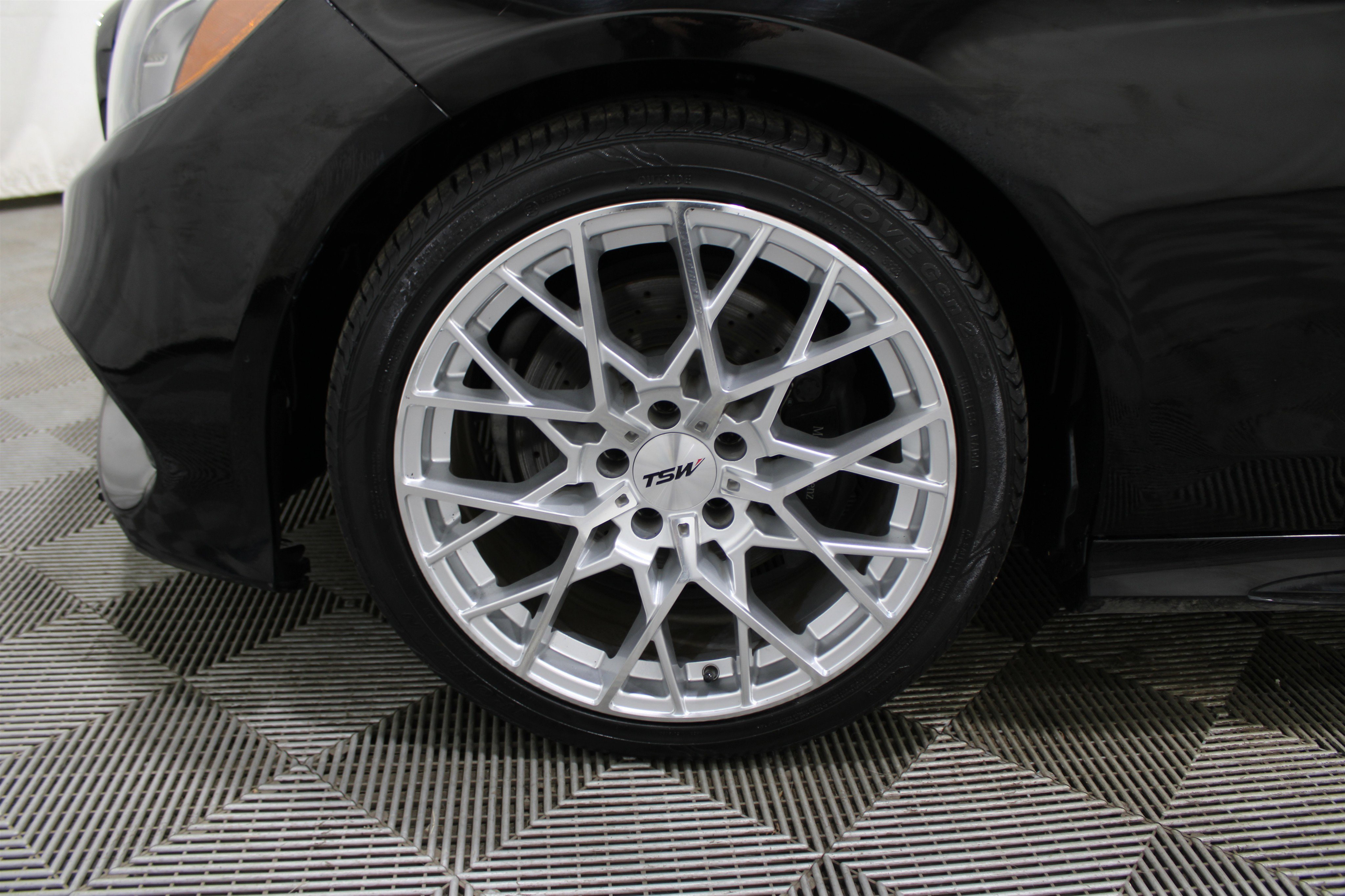 Used 2015 Mercedes-Benz E 350 4MATIC Sedan image 35