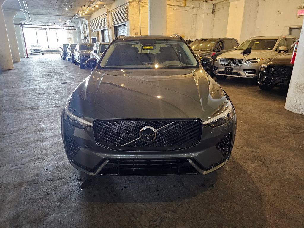 Certified 2026 Volvo XC60 T8 Ultra AWD/4WD image 7