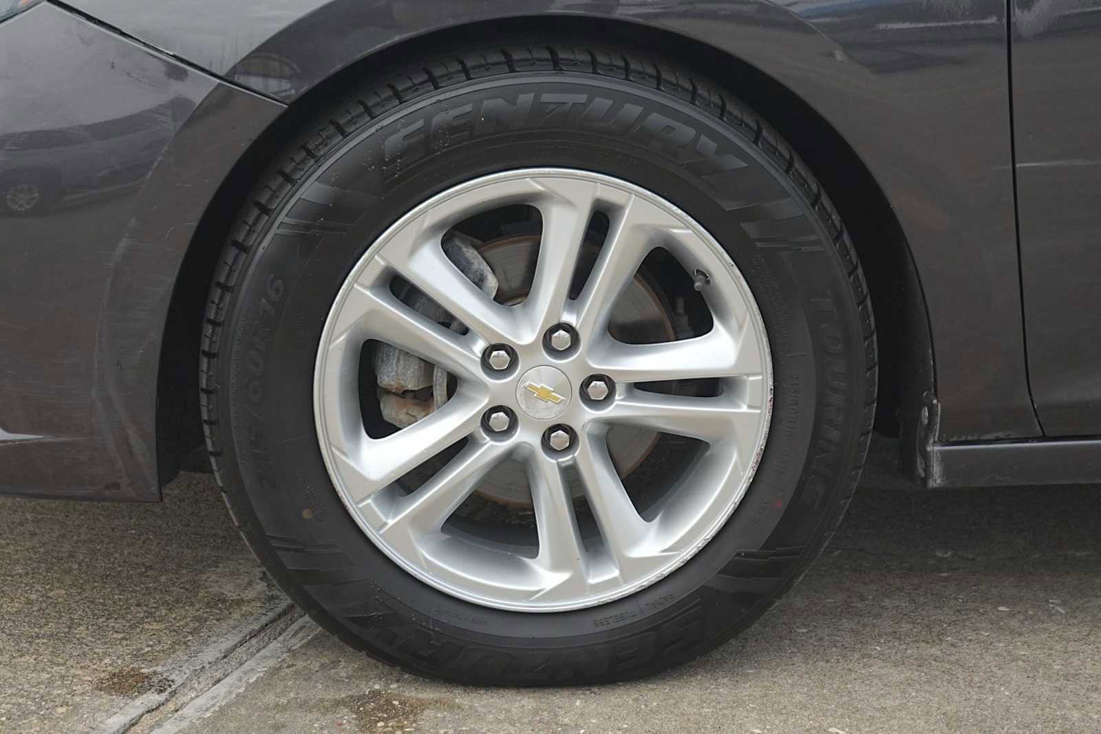 Used 2016 Chevrolet Cruze LT FWD image 7