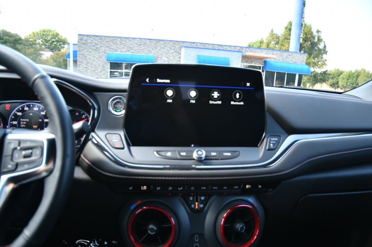 Used 2025 Chevrolet Blazer RS FWD image 23