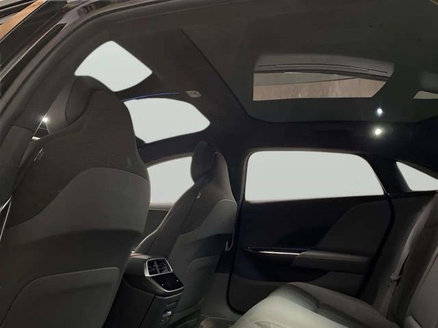 Used 2022 Lucid Air Grand Touring image 29