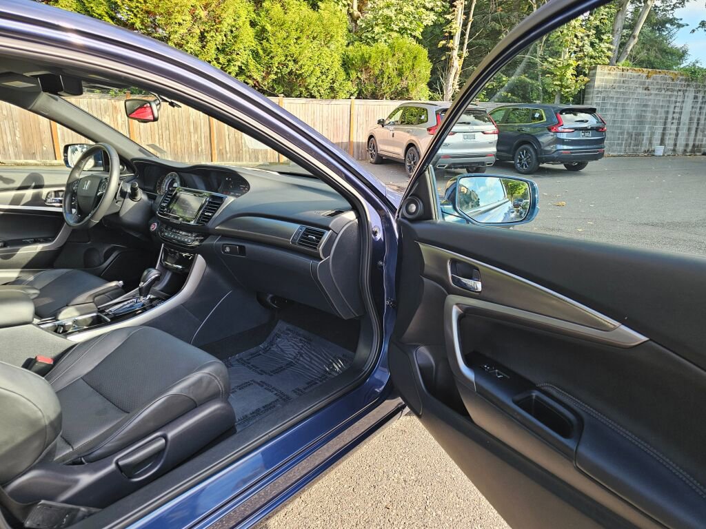 Used 2016 Honda Accord EX-L image 12