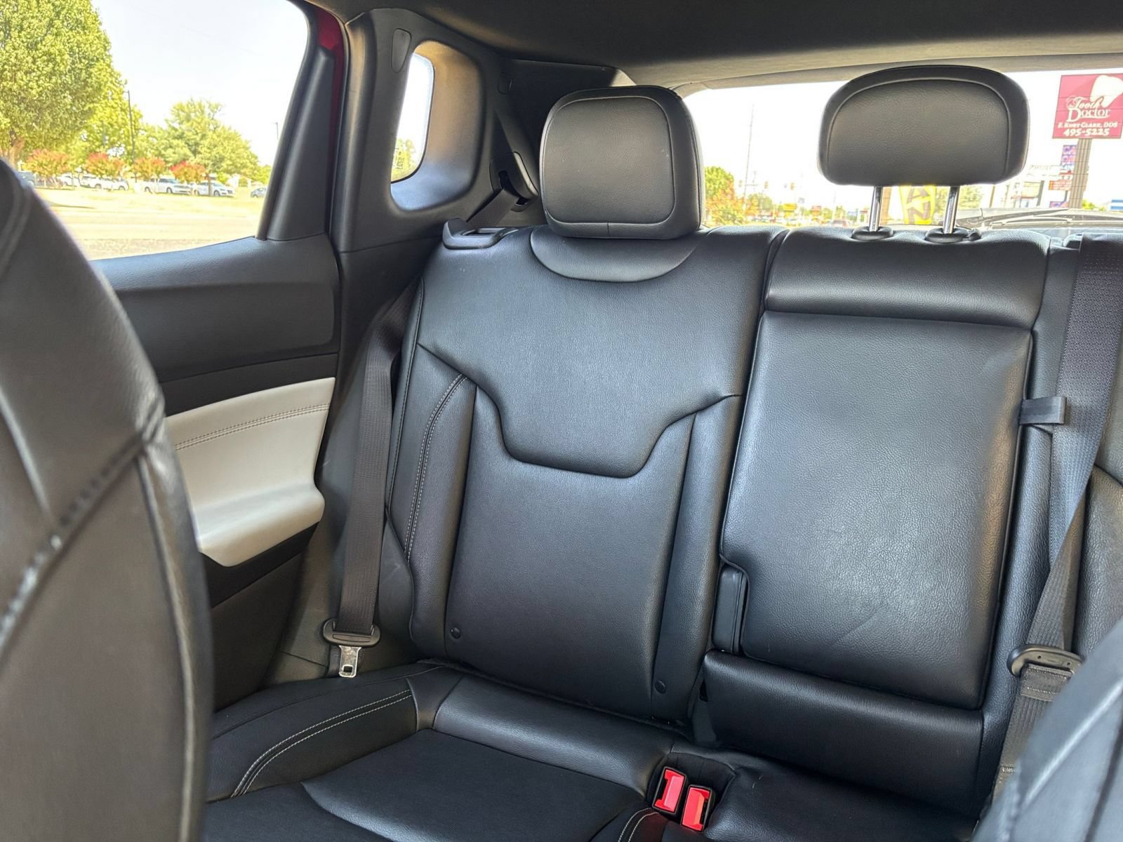 Used 2025 Jeep Compass Limited AWD/4WD image 39