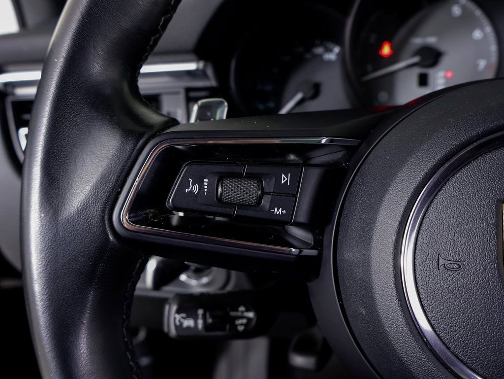 Certified 2023 Porsche Macan S image 22