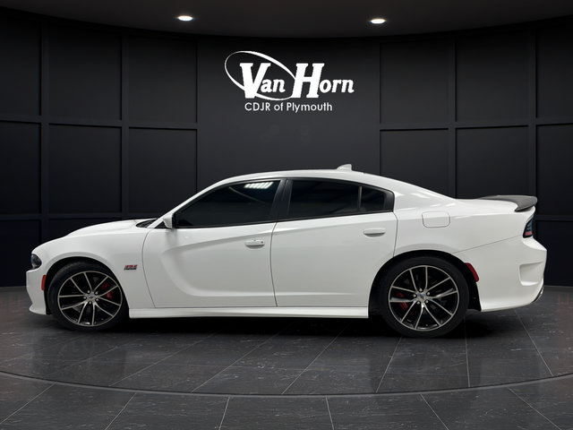 Used 2017 Dodge Charger R/T Scat Pack RWD image 4