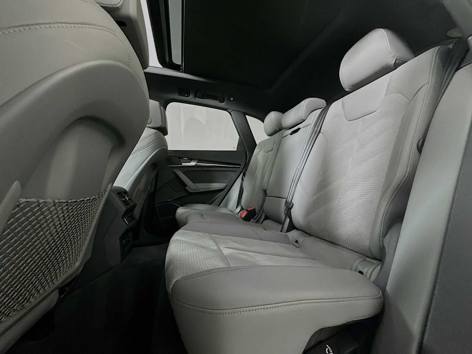 Used 2022 Audi SQ5 Premium Plus w/ Premium Plus Package image 23