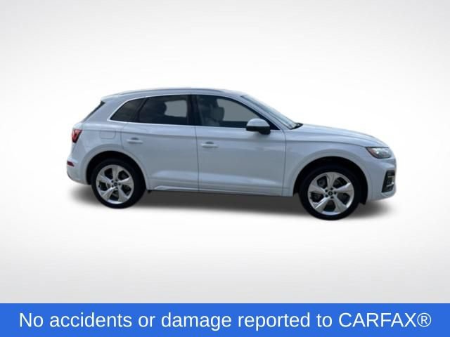 Used 2021 Audi Q5 2.0T Premium Plus w/ Premium Plus Package AWD/4WD image 2
