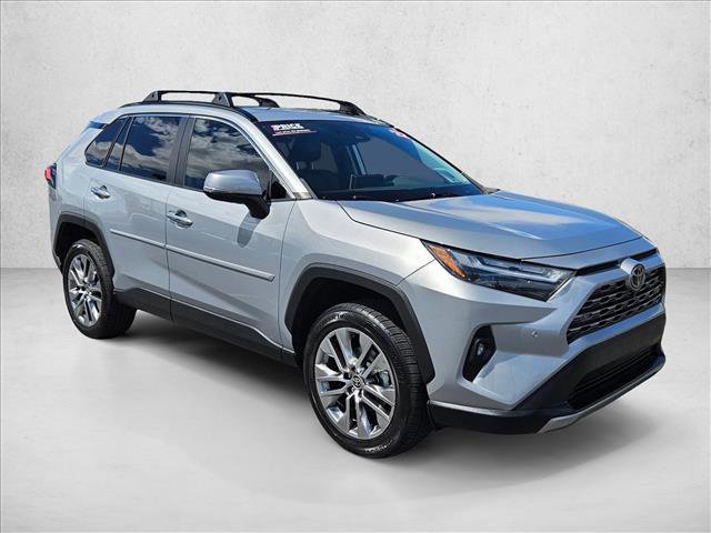 Used 2022 Toyota RAV4 Limited FWD image 3
