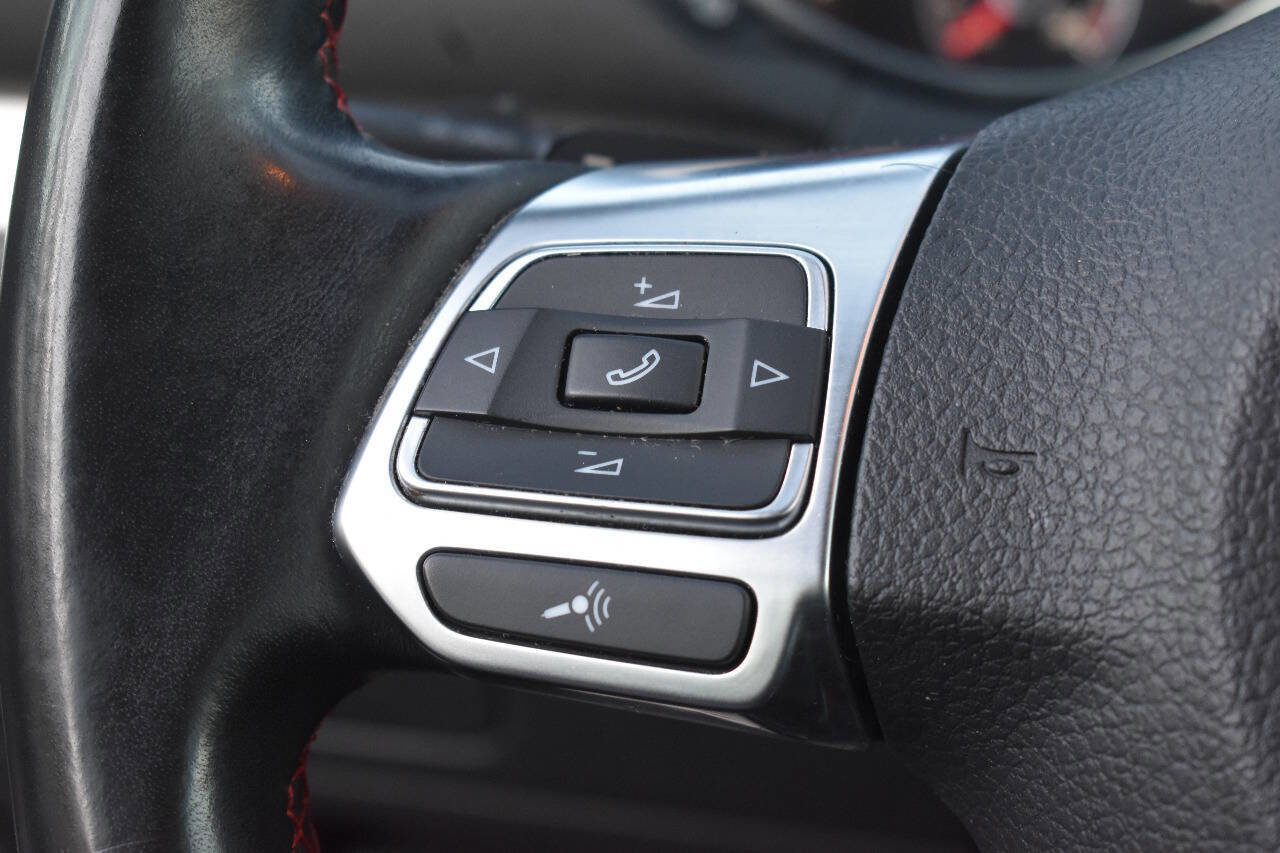 Used 2013 Volkswagen GTI Autobahn image 21