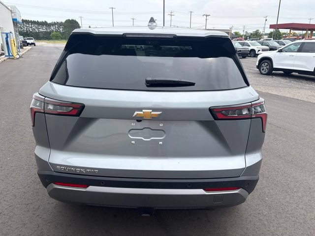 New 2026 Chevrolet Equinox LT w/ Convenience Package II AWD/4WD image 4