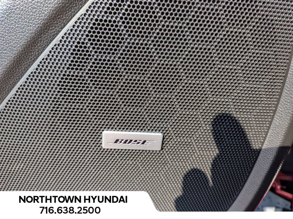 Used 2023 Chevrolet Traverse Premier w/ LPO, Floor Liner Package AWD/4WD image 34